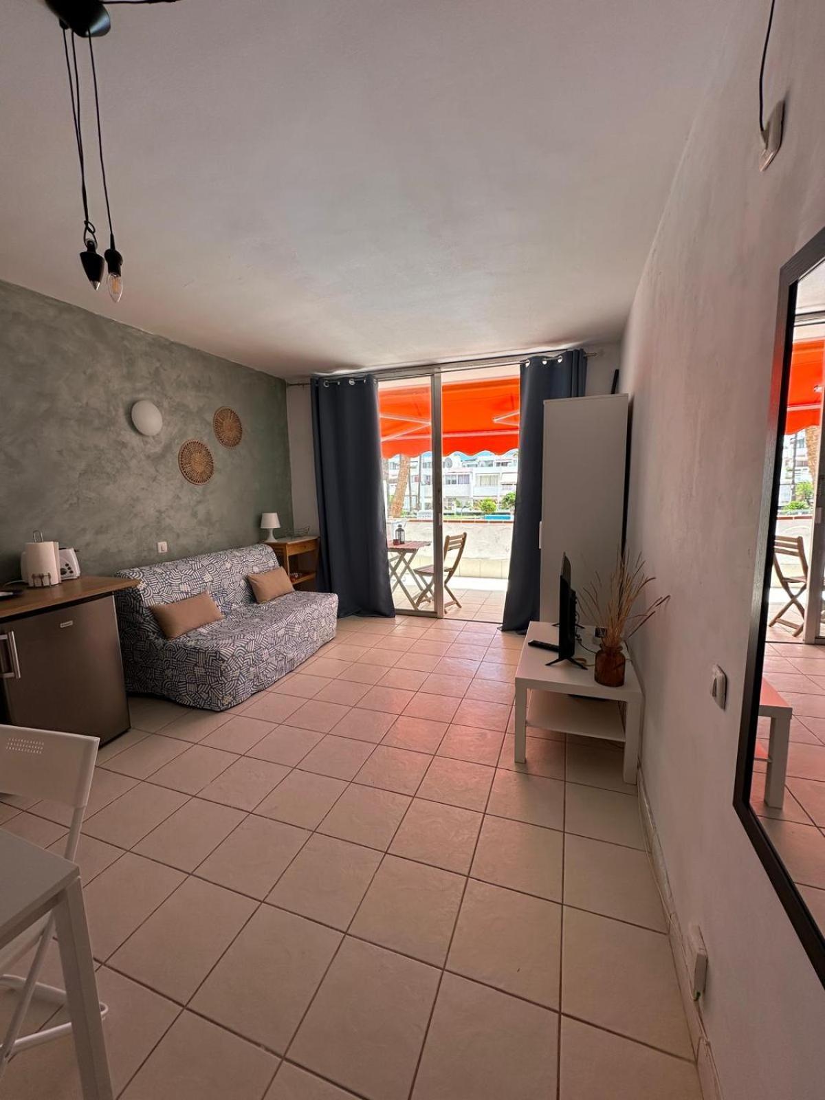アロナFlat Con Piscina In Costa Del Silencio - 5 Minuti Dal Mareアパートメント エクステリア 写真